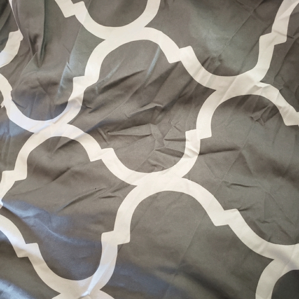 King size fitted sheet